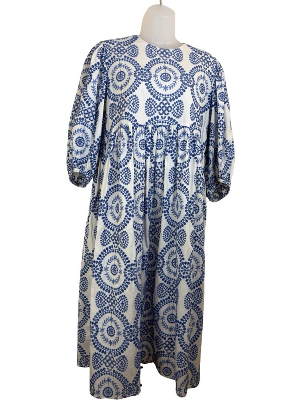 Borco de Noir White and Blue Vanessa Broderie Anglaise Midi Dress Size 12